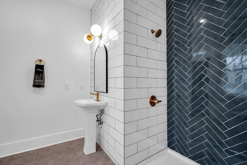 Modern Living In Thomas Square! Savannah